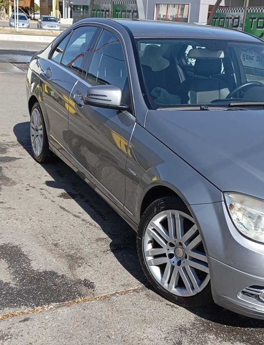 MERCEDES-BENZ C-Class 2010 — imagine 4