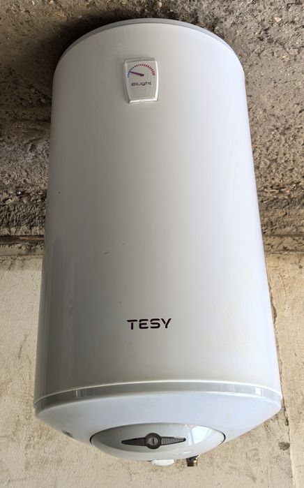 Продавам бойлер Теси