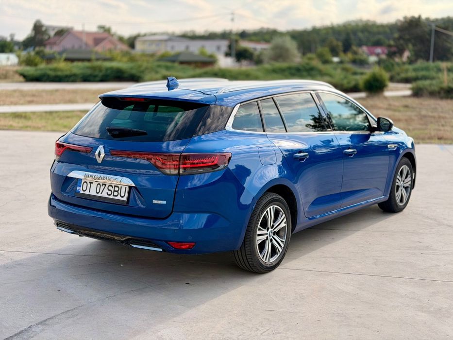 Renault Megane E-Tech, Plug-in Hybrid, Automat, Intense