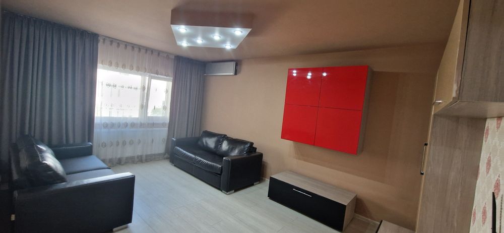 Vânzare apartament 3 camere