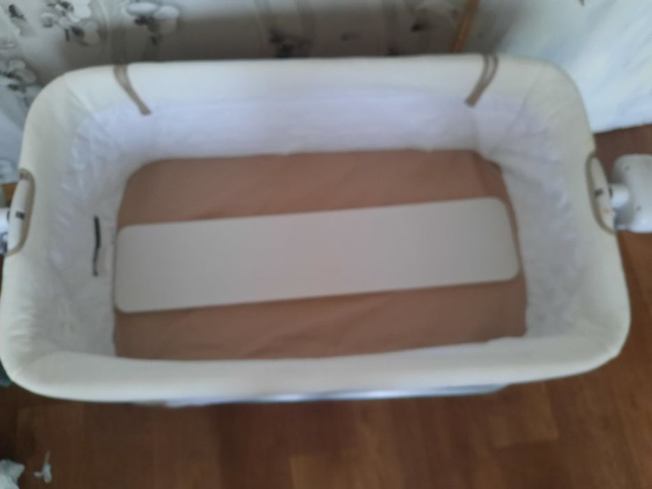 Продавам електрическо краватче