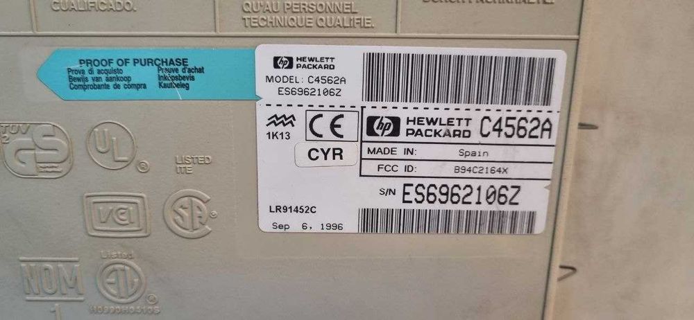 Продаётся принтер HP Hewlett packard DeskJet 690C