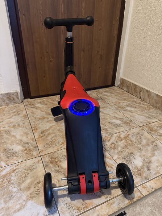 Trotineta Axel, 3 in 1, Negru/Rosu, transformabila in tricicleta si balance bike