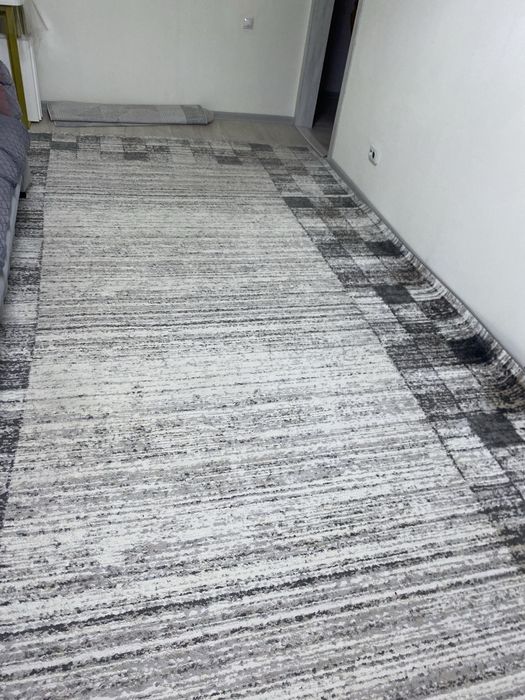 Продам ковер 2,5*5 в хорошем состоянии