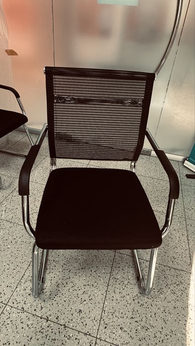 Стулья   офисные    новые !