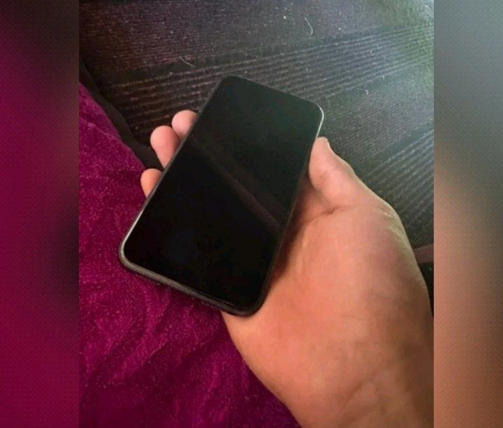 Iphone 11 sotiladi.