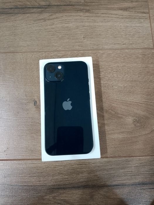 Продам iphone 13 128gb