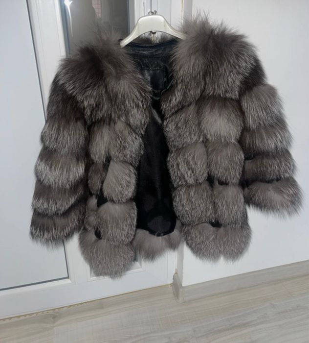Blană văzare cu glugă, mâneci și partea de jos detașabilă