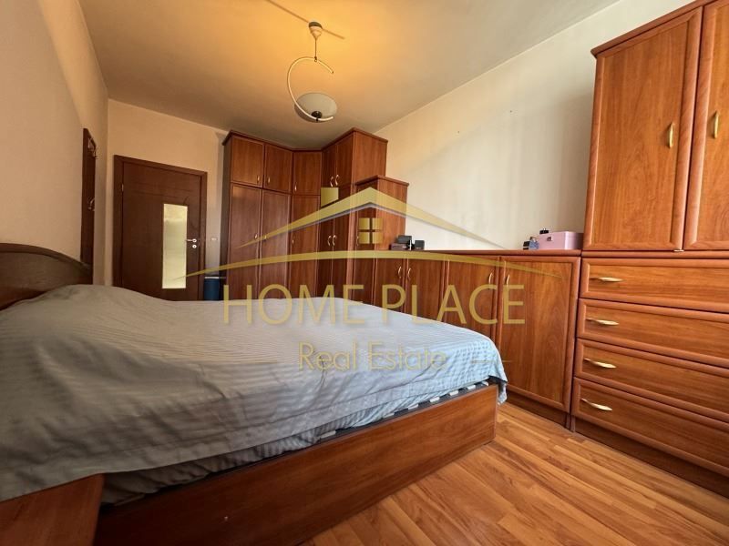 Тристаен апартамент в ж.к. Трошево