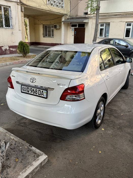 Продается Toyota Yaris 2007 Автомат