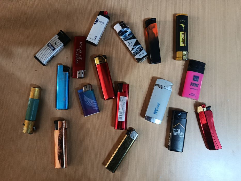 Продам разные зажигалки железные