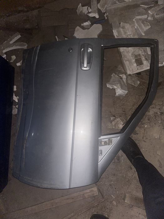 Дверь передний на приора