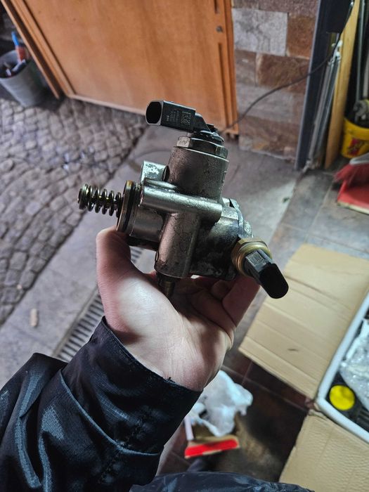 Vw Golf 5/ 6 GTI  интеркулер , помпа,маслен радиатор, блоу оф