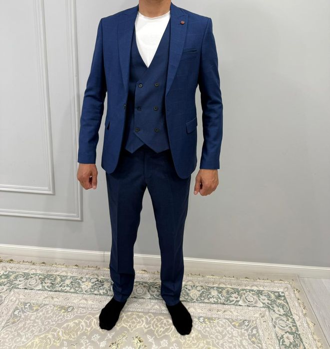 Мужской костюм почти как новые