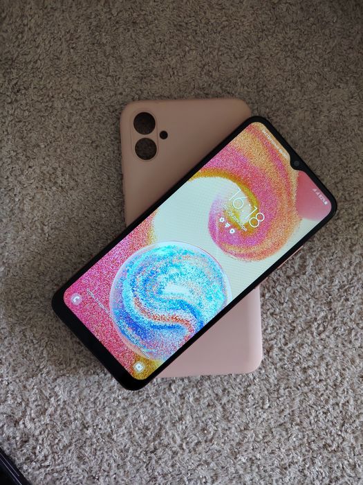 продаётся телефон