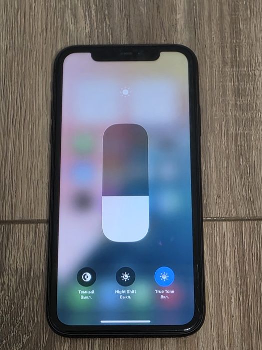 Продам i phone 11 64 gb