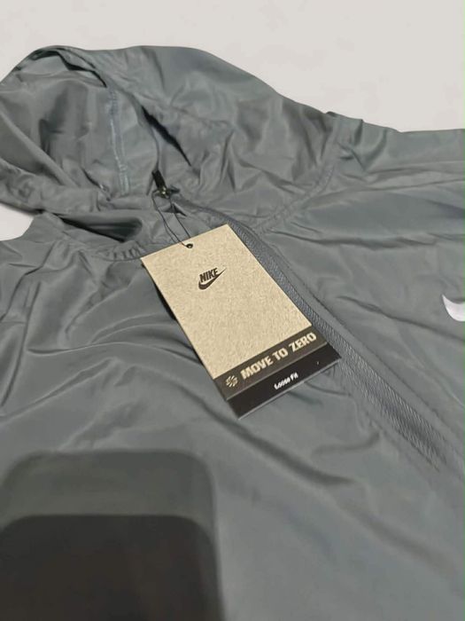 Nike tracksuit сив