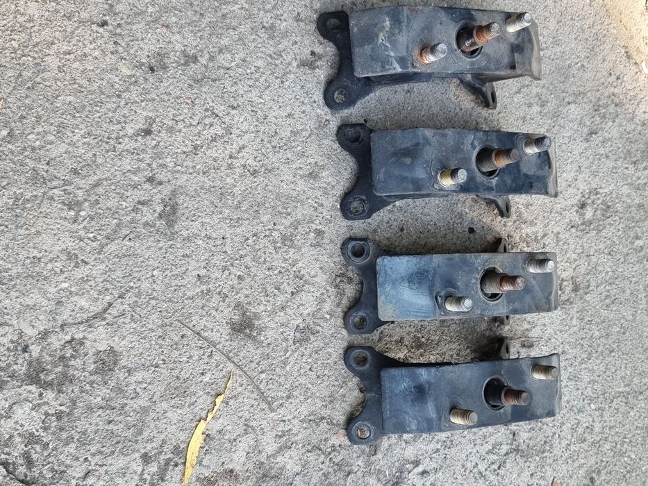 Подушка Акпп на Subaru