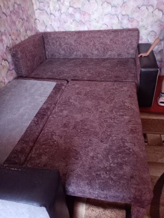 Диван угловой раздвижной