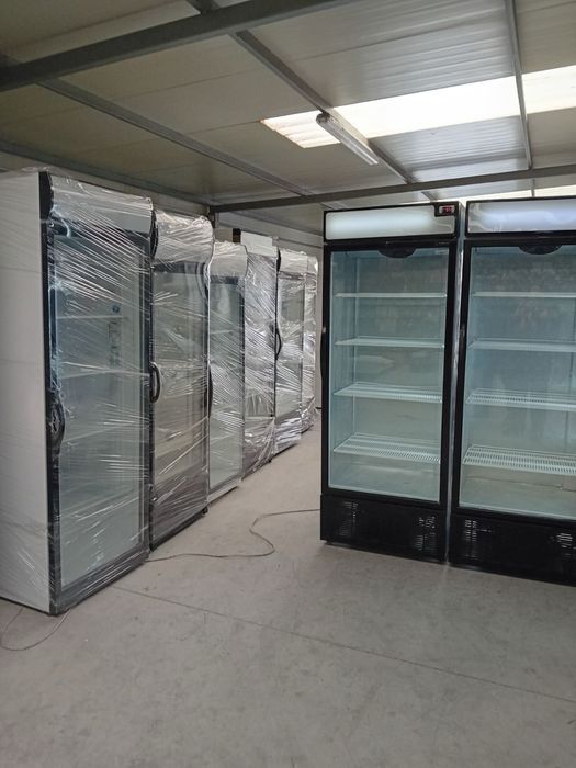 Хладилни Витрини- Вертикални, Плюсови