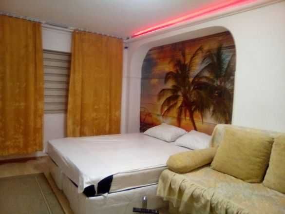 Дава се под наем Двустаен апартамент в Бургас, Лазур - 42 кв.м за 160 € - Снимка #1