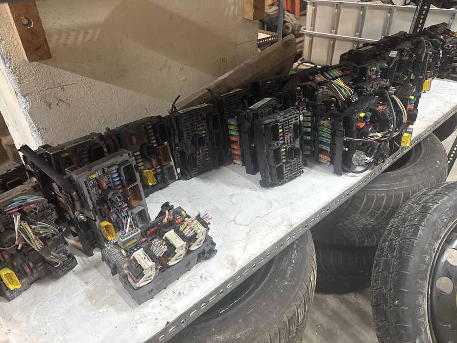 Бушониер бушонно табло БСМ Пежо Ситроен/ BSM Peugeot Citroen