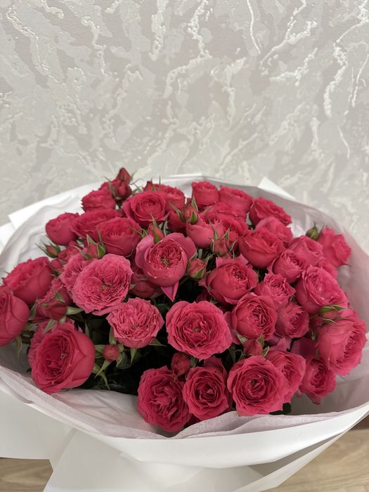 Продаю букет куставых роз