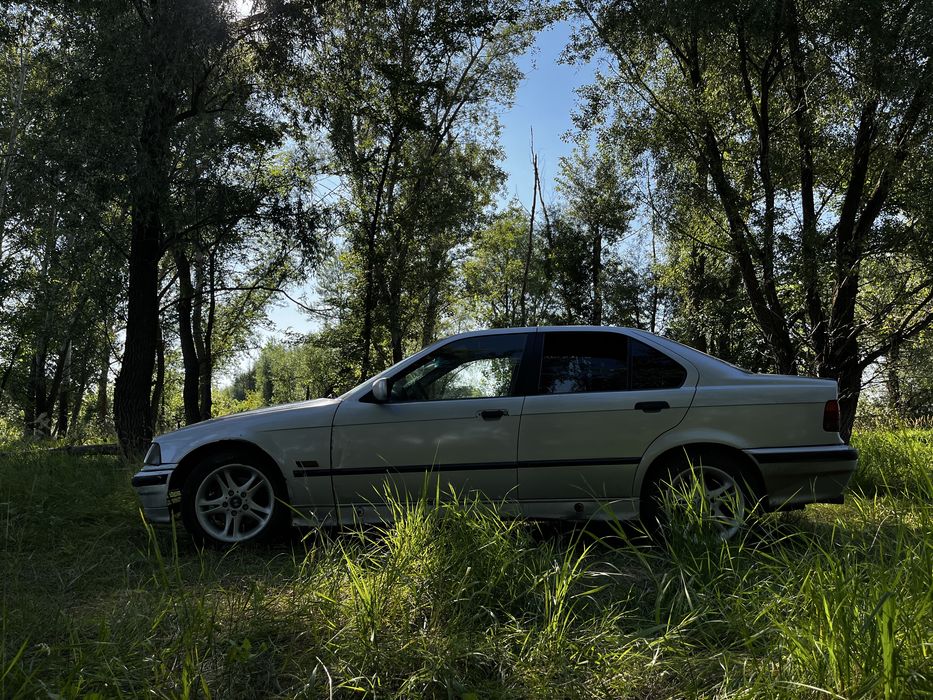 Продам Bmw e36 1.8