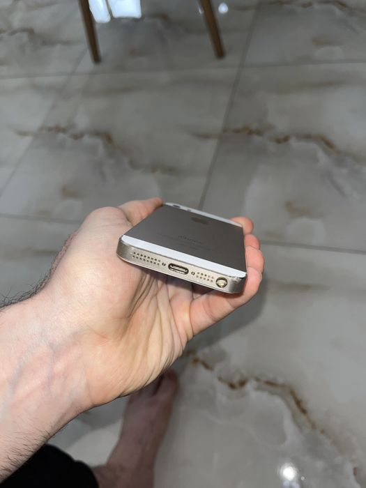Живая легенда IPhone 5S
