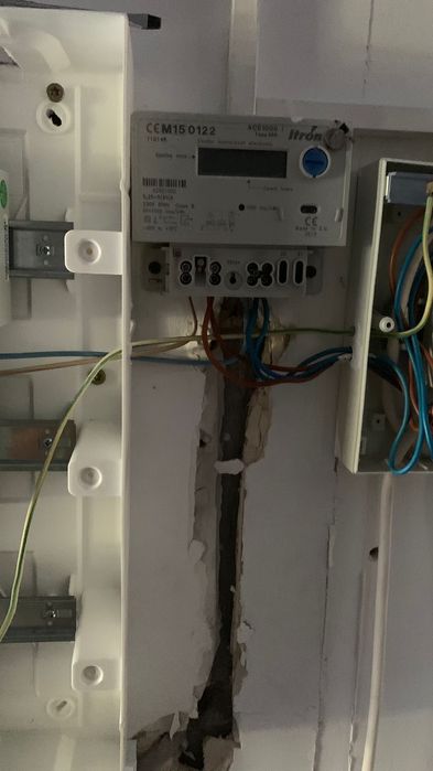 Electrician Calificat