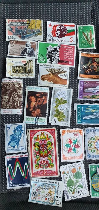 Пощенски марки над 1000 броя