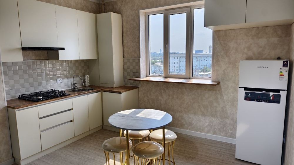 Метро Буюк Ипак Йулида 1 хонали ЕВРОРЕМОНТ квартира сотилвотти