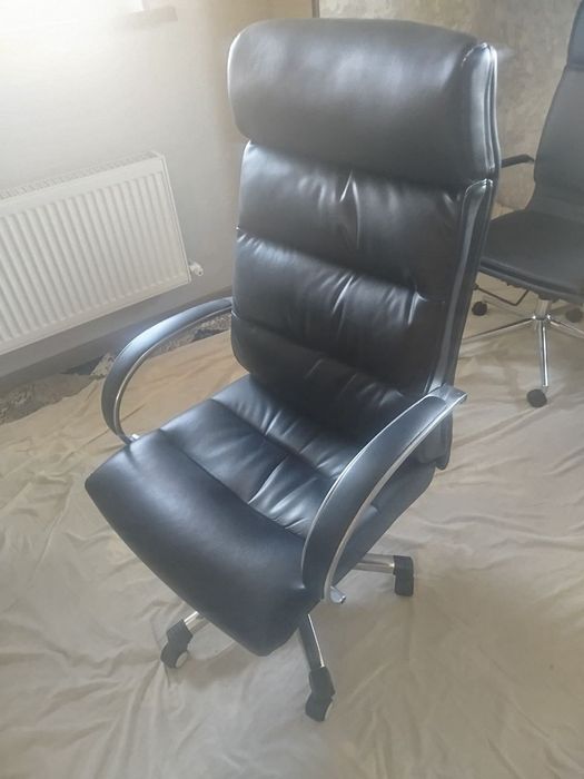 Продам офисное кресло