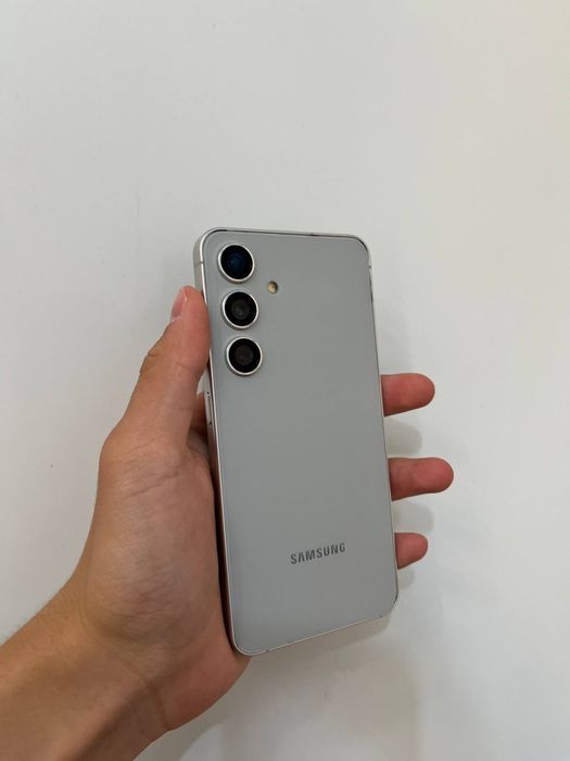 Samsung s24 (256 ГБ) Идеал состояние