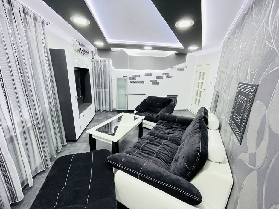 Дава се под наем Четиристаен апартамент в Русе, Алеи Възраждане - 98 кв.м за 510 € - Снимка #1