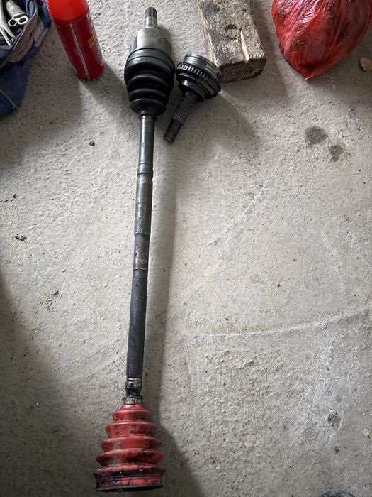 Тойота карина Е ПРИВОД, граната