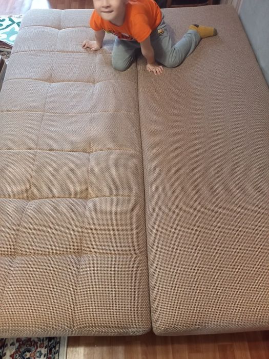 Продам диван-тахту