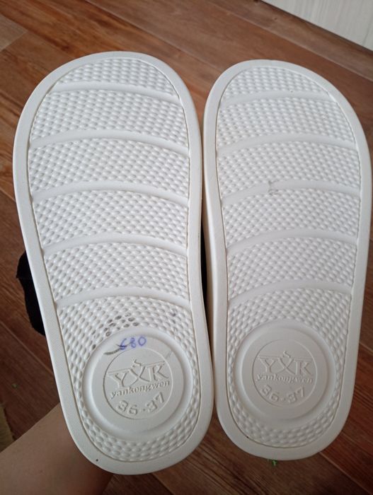 Тапочки 35-36р-р домашние тëплые
