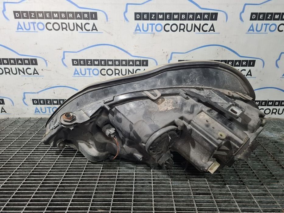 Far Dreapta Mercedes GL X164 2006 - 2008 SUV 4 Usi (1266) Cu lupă