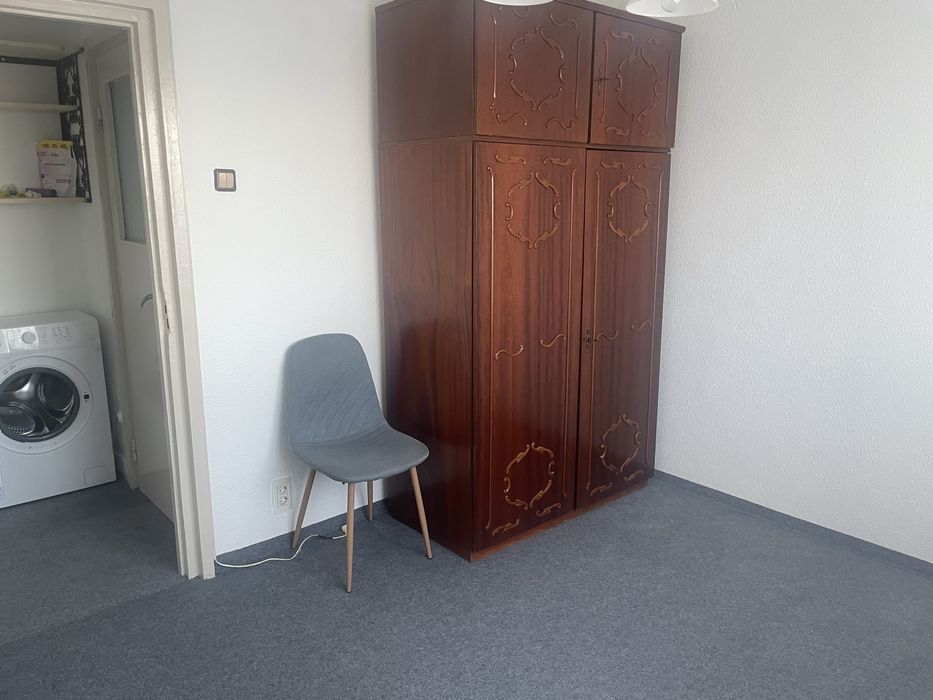 Inchiriez apartament cu 2camere