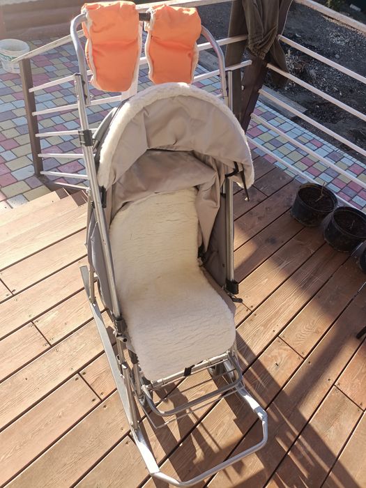 Продам санки - коляска