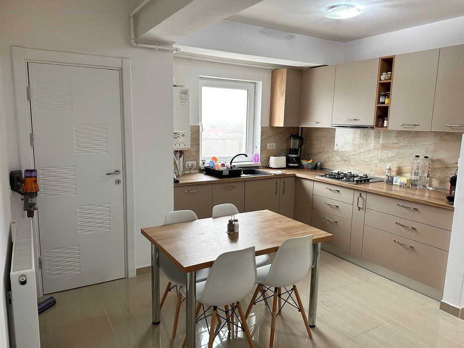 Închiriez apartament 2 camere