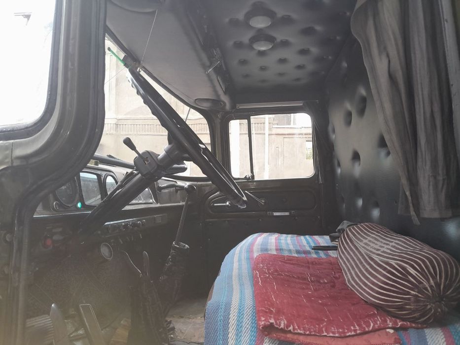 Zil 130 sotiladi srochna