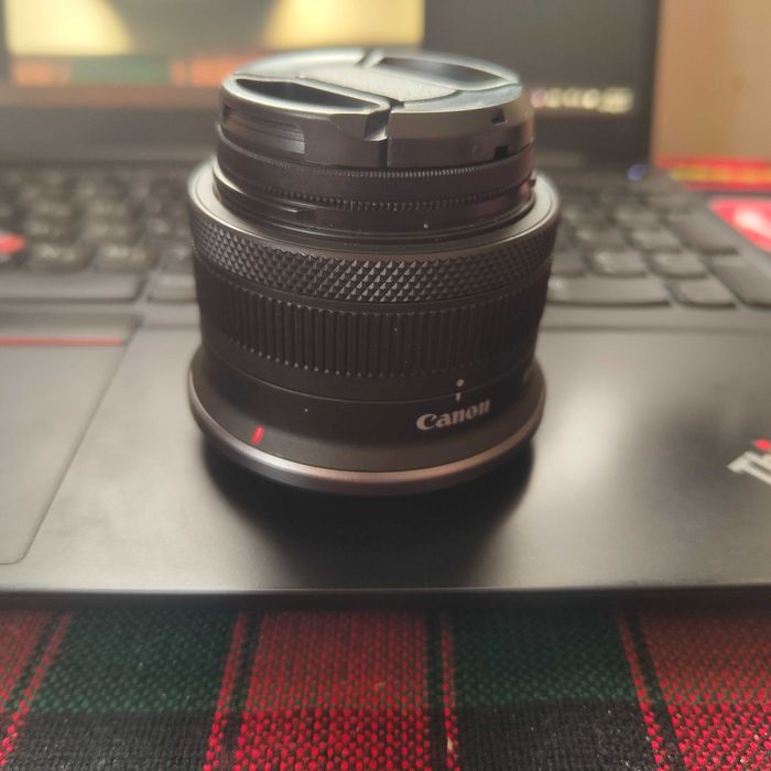 Canon RF-S18-45mm f4.5-6.5 IS STM обектив