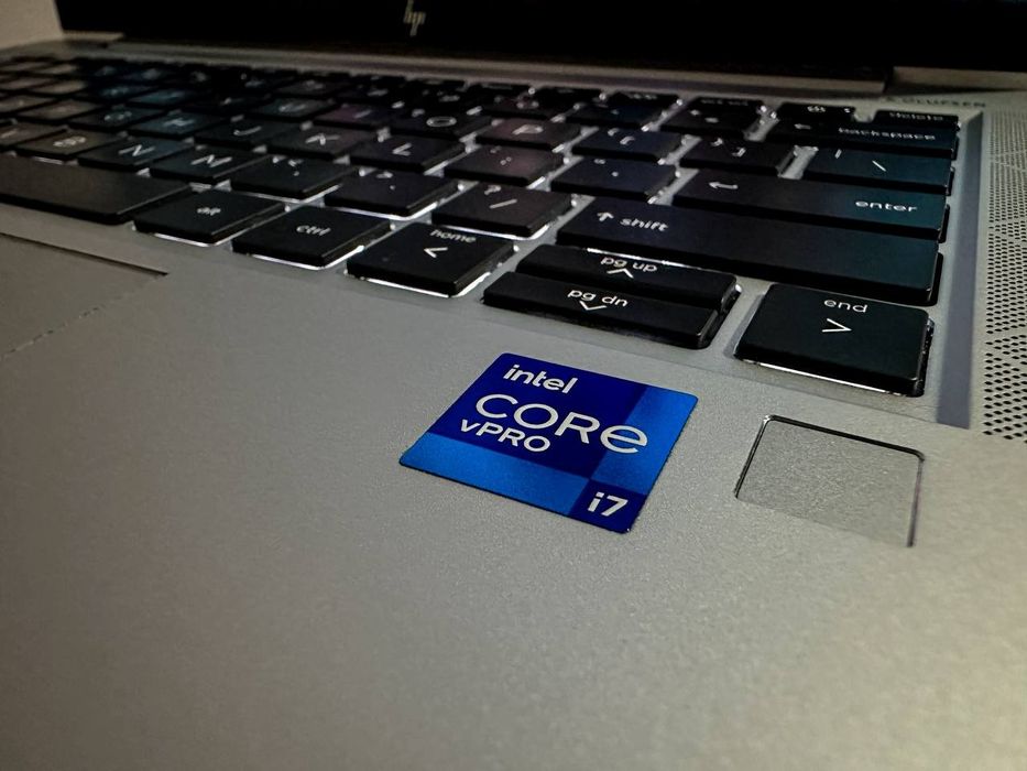 HP Elitebook 830 G8 Core i7 kuchli avlod biznes-klass Noutbuk