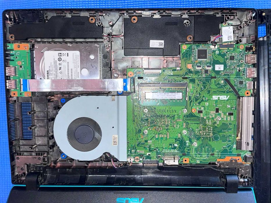 Asus x560ud на запчасти