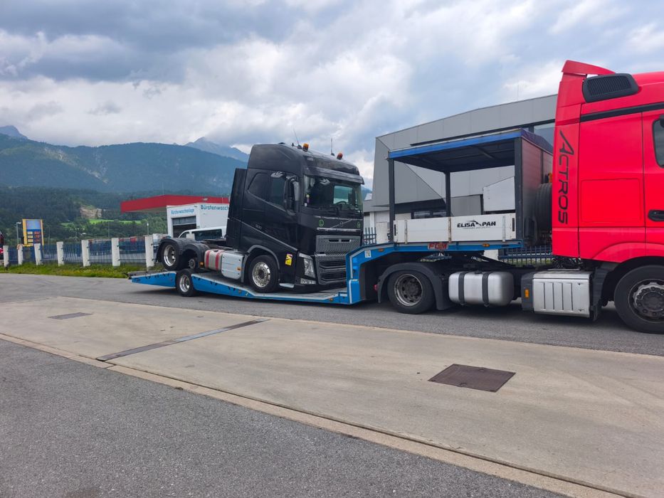 Inchiriem trailer pentru transport cap tractor si utilaje