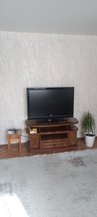 Продам 4 комнатную квартиру