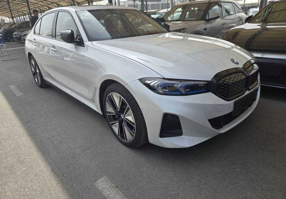 BMW i3 35L naxt va xalol nasiya