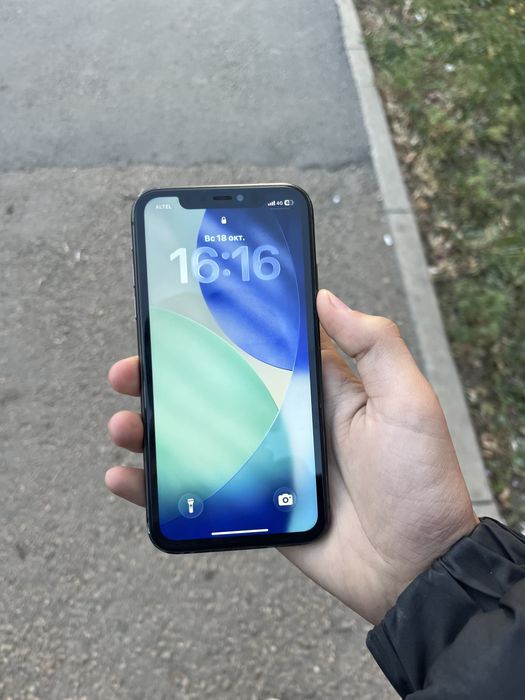 iPhone 11, 64 гб, обмен болады доплатамен  (г.Астана)